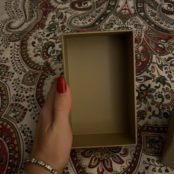 Burberry Small Box - Picture 7 of 9